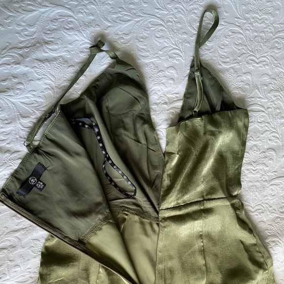 Missguided Olive Green Jumper - Picture 4 of 7